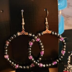 Gray and violet beaded hoop earrings